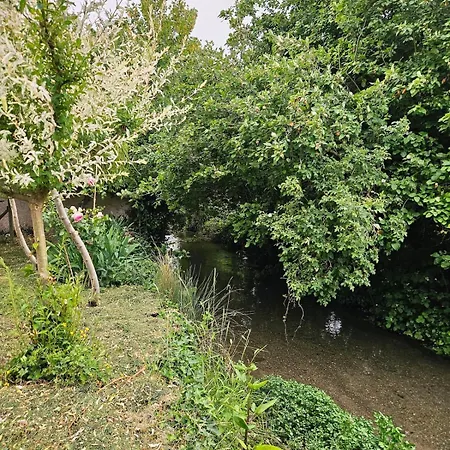 Ferienhaus En Bord De Riviere Blancs-Coteaux